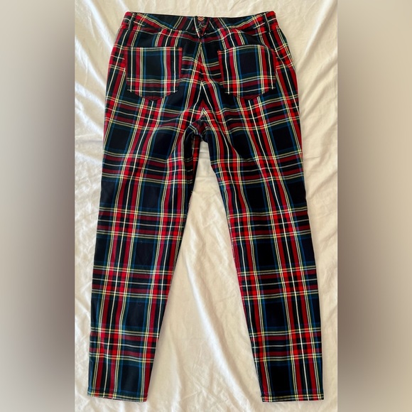 Vineyard Vines Plaid Pants, size 14. - Picture 2 of 4